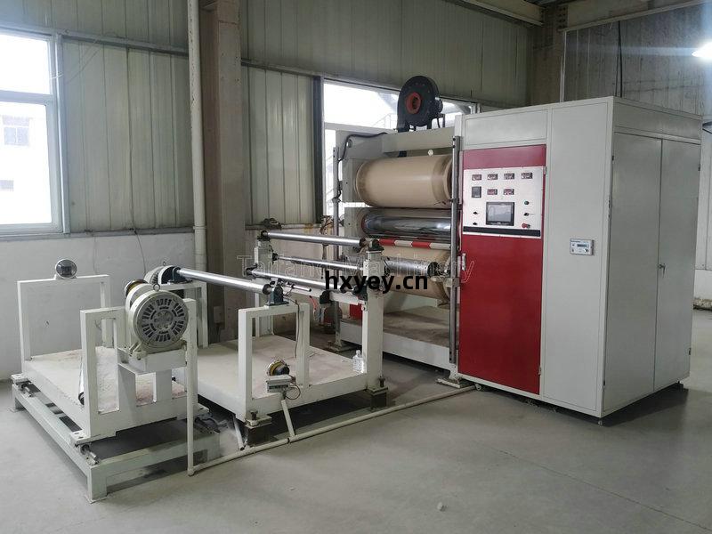 無(wu)紡(fang)布軋(zha)光(guang)機