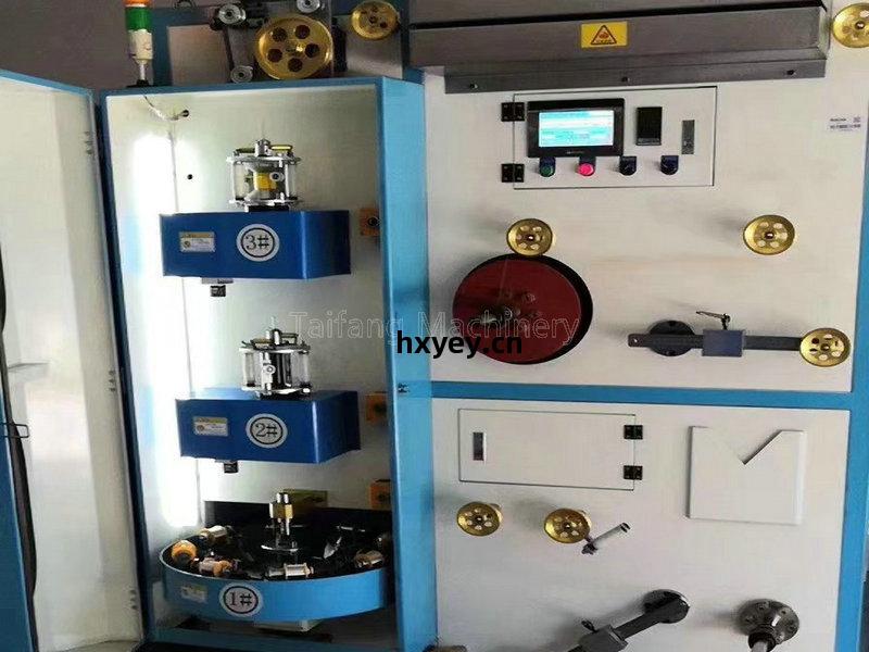 Type-C立式(shi)纏繞雙(shuang)包(bao)機(ji)