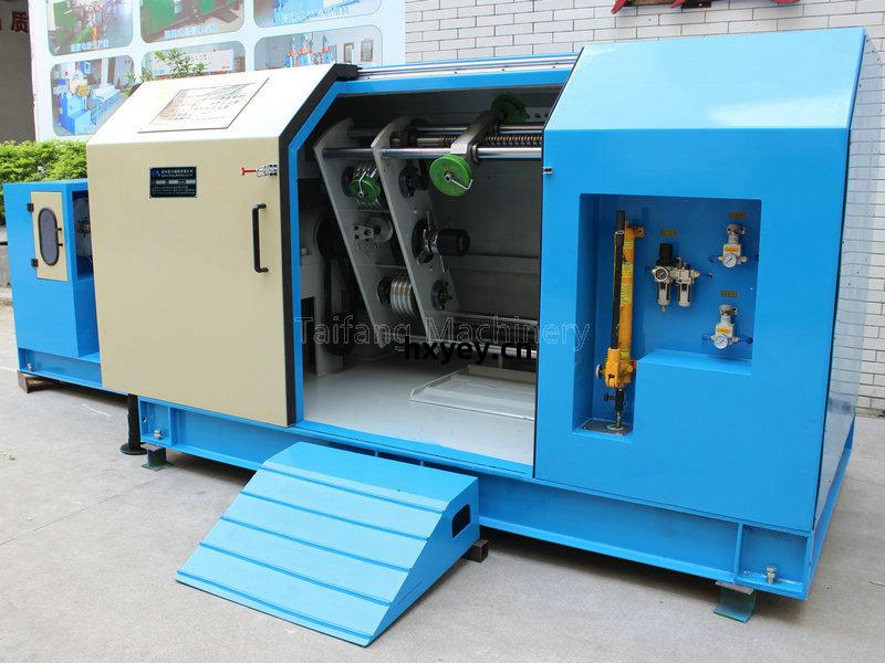 旋(xuan)框(kuang)式單絞(jiao)成(cheng)纜機